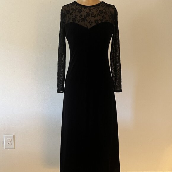 Robbie Bee Black Velvet and Sparkly Lace Gown with Zipper back Size 4P - 1990's - Picture 1 of 8
